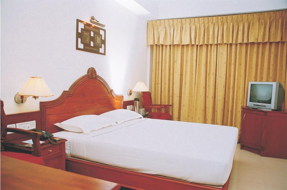 Hotel Chanakya Thiruvananthapuram Екстериор снимка